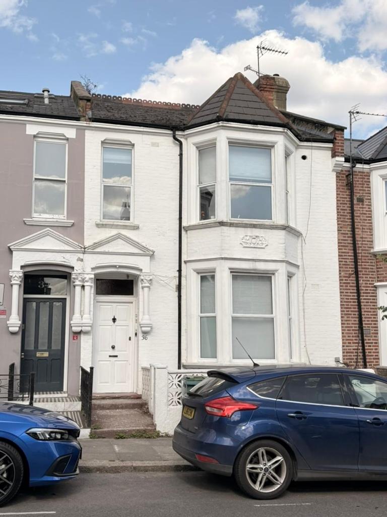 Flat In West Hampstead London